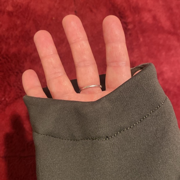 Under Armour Jacket - Picture 10 of 12